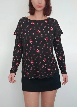 Haut fleuri manches longues volantées, marque: H&M, état: Bon état, taille: L / 40 / 12, 5,00 €, 5,95 € Protection acheteurs (Pro) incluse