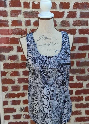 Débardeur motif serpent Jennyfer taille 36/38 , marque: Jennyfer, état: Très bon état, taille: M / 38 / 10, 5,00 €, 5,95 € Protection acheteurs incluse