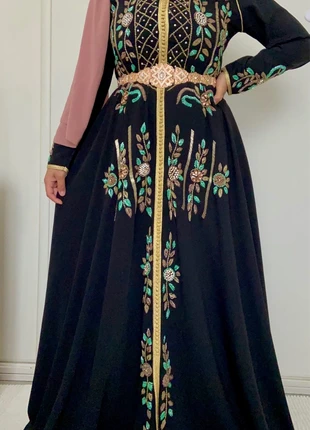 Robe Caftan, marque: caftan, état: Très bon état, taille: M / 38 / 10, 79,00 €, 83,65 € Protection acheteurs incluse