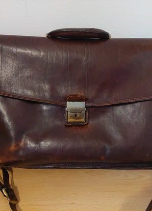 Cartable vintage en cuir avec bandoulière, brand: CUIR, condition: Good, €13.00, €14.35 includes Buyer Protection