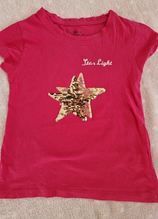 T-shirt U essentiel 5 ans, brand: U Essentiel, condizioni: Ottime, taglia: 5 anni / 110 cm, €1.00, €1.75 include la Protezione acquisti