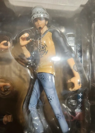 Figurine one piece megahouse law trafalgar, marque: MegaHouse, état: Très bon état, taille: Taille unique, 40,00 €, 42,70 € Protection acheteurs incluse