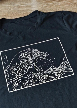 T-shirt grafica nera onda Hokusai, brand: Shein, condizioni: Ottime, taglia: S / IT 40 / EU 36, €2.00, €2.80 include la Protezione acquisti