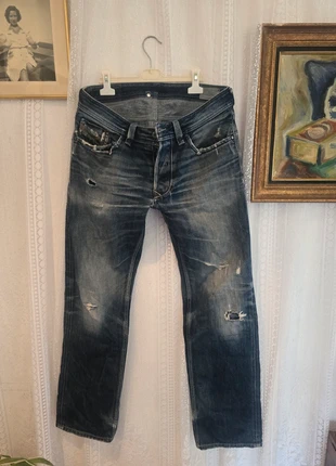 Jean's diesel t32, marque: Diesel, état: Satisfaisant, taille: L / 40 / 12, 10,00 €, 11,20 € Protection acheteurs incluse