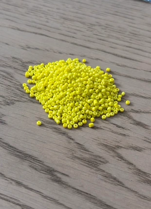 Perles couleur jaune, merk: Inconnu, staat: Nieuw zonder prijskaartje, € 1,25, € 2,01 inclusief Kopersbescherming