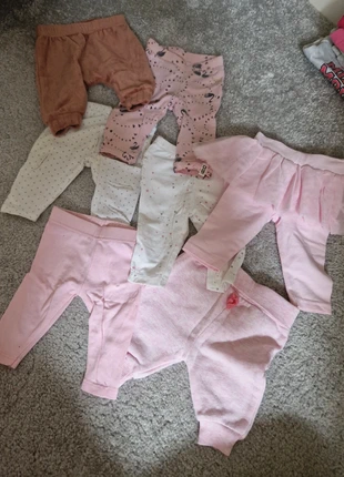 Broekjes , merk: Primark, staat: Goed, maat: Tot 1 maand / 50 cm, € 1,00, € 1,75 inclusief Kopersbescherming