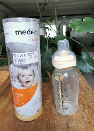 Medela biberon bébé calma 150ml spécialisés dans l'allaitement