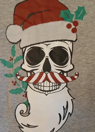 T-shirt de Noël taille M tête de mort crâne, brand: Tissaia, condition: Very good, size: M, €5.00, €5.95 includes Buyer Protection