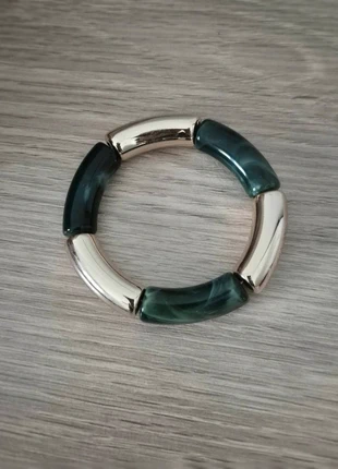 Bracelet doré et vert élastique femme neuf, marque: Boutique indépendante, état: Neuf sans étiquette, 8,00 €, 9,10 € Protection acheteurs incluse
