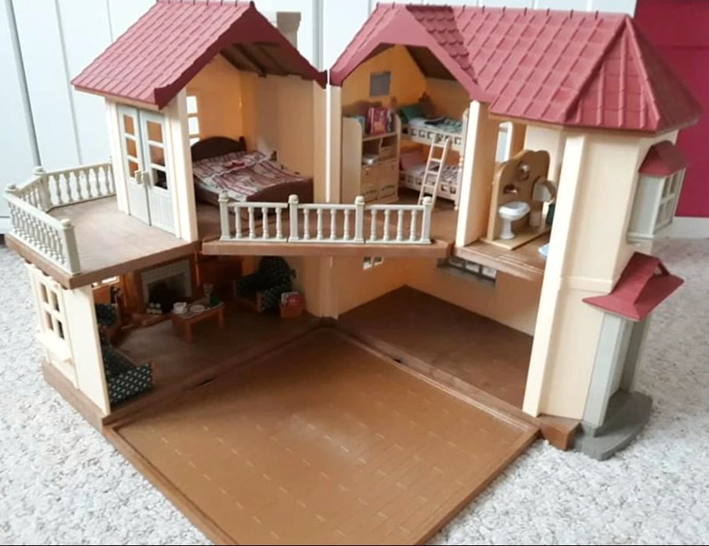 Beechwood hall sylvanian sale house