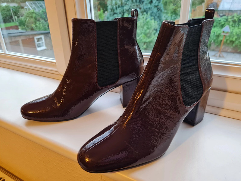 Oxblood 2025 patent boots