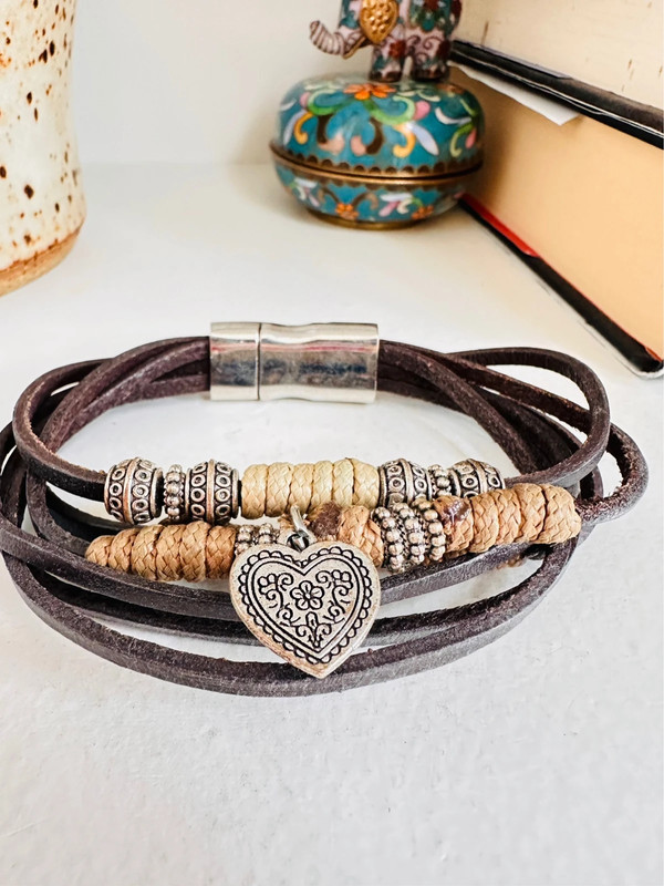 Leather like heart bracelet 2