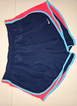 Running Nike Shorts - XL, marca: Nike, estado: Muito bom, tamanho: XL / 42 / 14, €20.00, €21.70 inclui Proteção do Comprador