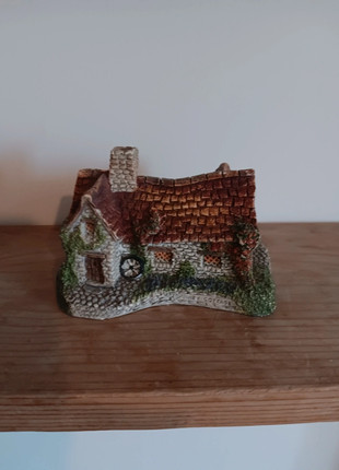 Memory lane 'Spinney cottage', brand: Memory Lane, condition: Good, £5.00, £5.95 includes Buyer Protection