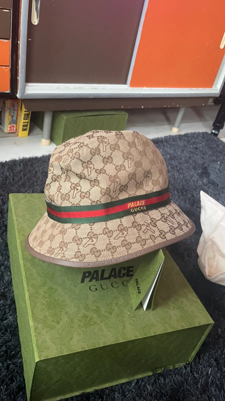 Bucket hat palace sales