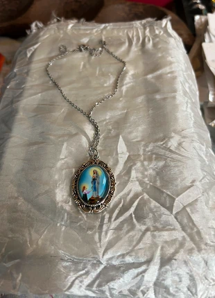 Collier pendentif , marque: Gloria, état: Très bon état, 8,00 €, 9,10 € Protection acheteurs incluse