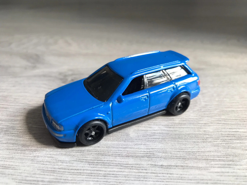 Custom Hot Wheels 94 Audi Avant RS2 Vinted