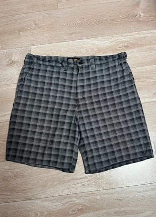 Short Dickies gris XL en très bon état coton et nylon, brand: Dickies, condition: Very good, size: W40, €16.00, €17.50 includes Buyer Protection