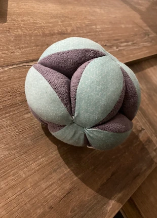 Balle de préemption Montessori, marque: Montessori, état: Très bon état, taille: 9-12 mois / 74 cm, 1,00 €, 1,75 € Protection acheteurs incluse