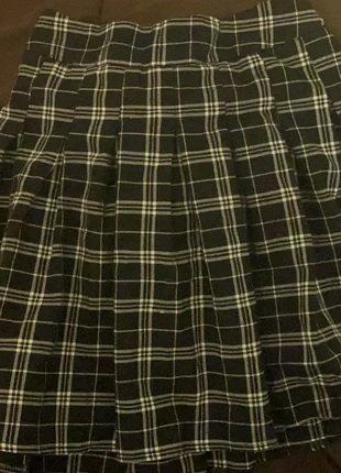 Faldas tablas negras, merk: Stradivarius, staat: Nieuw zonder prijskaartje, maat: M / 38 / 10, € 6,00, € 7,00 inclusief Kopersbescherming