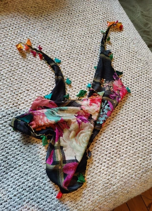 Multicoloured tassle headscarf, brand: other, condition: Very good, £2.00, £2.80 includes Buyer Protection