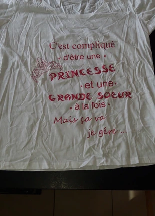 Tee shirt annonce, marke: Kiabi, zustand: Neu, größe: Einheitsgröße, 10,00 €, 11,20 € inklusive Vinted-Käuferschutz