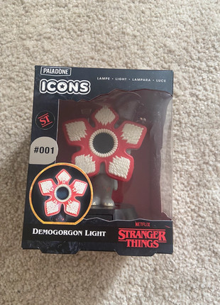 Lampe stranger things, marque: Stranger Things, état: Neuf avec étiquette, taille: Taille unique, 5,00 €, 5,95 € Protection acheteurs incluse