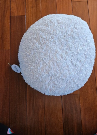 Coussin bouclette D40cm, brand: Maisons du Monde, condizioni: Nuovo con cartellino, taglia: 40 x 40 cm, €15.00, €16.45 include la Protezione acquisti