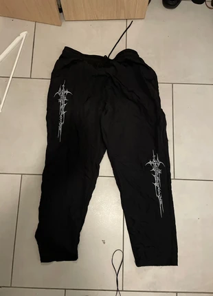 Pantalon parachute y2k, marca: y2k, estado: Muy bueno, tamaño: M, 12,00 €, 13,30 € Protección al comprador incluida