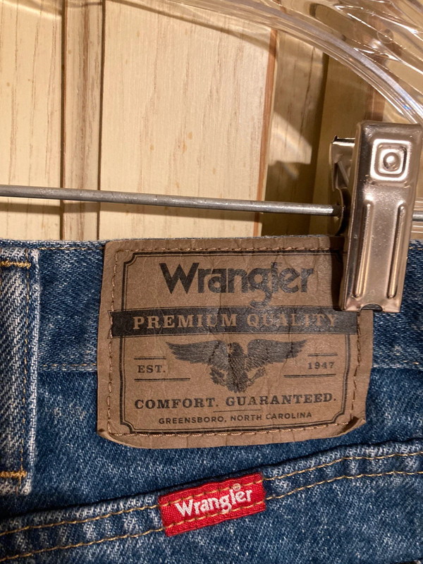 Men’s Wrangler Blue Jeans 34x29 (2 Pairs) 4