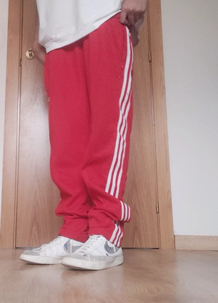 Pantalón Deportivo - Rojo adidas