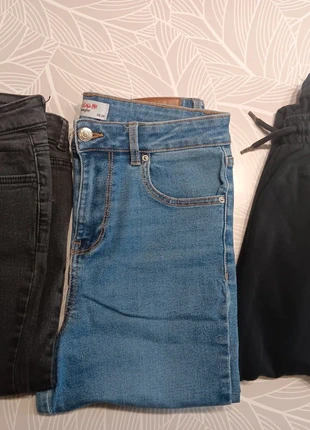 Lot de 3 pantalons - Taille M, marque: Kiabi, état: Très bon état, taille: M / 38 / 10, 10,00 €, 11,20 € Protection acheteurs incluse