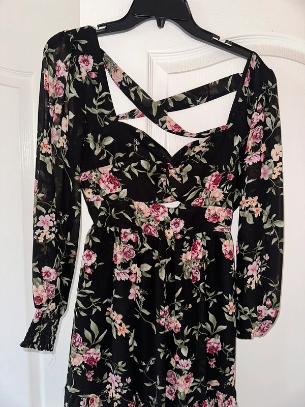 V ery sexy black and pink floral maxi dress size small cross cross back 3