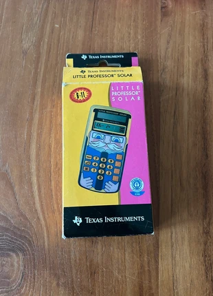 Texas Instruments little professor calculator, marque: Texas Instruments, état: Très bon état, taille: 6 ans / 116 cm, 10,00 €, 11,20 € Protection acheteurs incluse