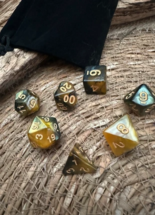 Dnd dice set / DND dobbelstenen / houd metallic, marca: dobbelstenen, estado: Novo sem etiquetas, €7.50, €8.58 inclui Proteção do Comprador