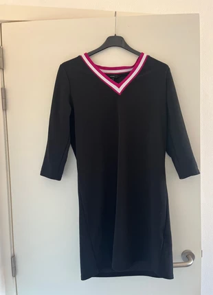 Kleedje maat M, merk: Vero Moda, staat: Heel goed, maat: M / 38 / 10, € 5,00, € 5,95 inclusief Kopersbescherming