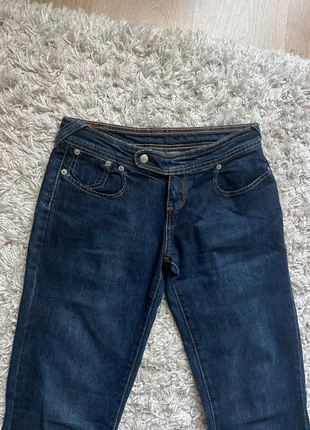 Jean Levi’s taille basse evasé, marke: Levi's, zustand: Sehr gut, größe: XS / 34 / 6, 23,00 €, 24,85 € inklusive Vinted-Käuferschutz