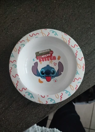 Assiette Stitch neuve, brand: Stitch, condizioni: Nuovo con cartellino, taglia: 24-36 mesi / 92 cm, €2.00, €2.80 include la Protezione acquisti