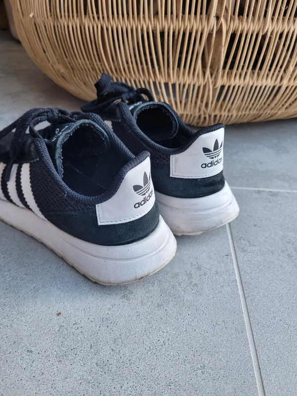 Buty adidas Flashback W BB5323 36