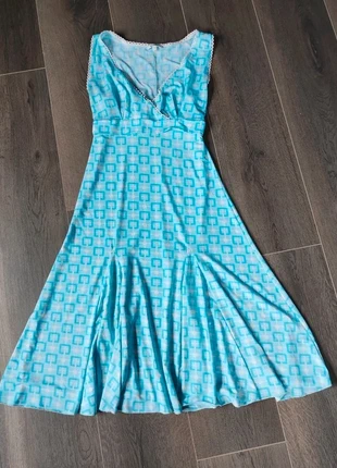 Beautiful baby blue & White asymmetrical Dress, brand: Vintage Dressing, condition: Very good, size: M / 38 / 10, €6.00, €7.00 includes Buyer Protection