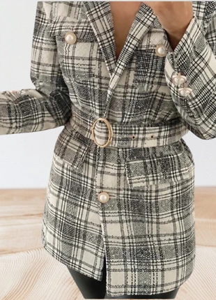 🍇 Veste tweed chic boutons en perle taille 36-38 🍇, marque: CHIC, état: Neuf avec étiquette, taille: S / 36 / 8, 25,00 €, 26,95 € Protection acheteurs incluse