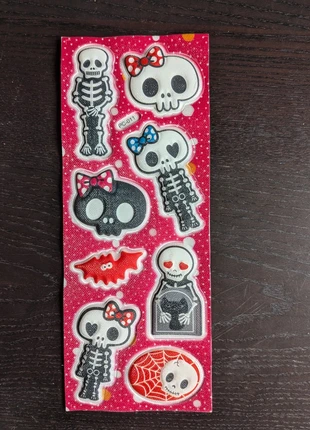 Stickervel skulls, marque: Stickers, état: Comme neuf, 3,00 €, 3,85 € Protection acheteurs incluse