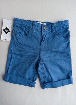 Bermuda color azul , merk: TEX, staat: Nieuw met prijskaartje, maat: 4 jaar / 104 cm, € 8,00, € 9,10 inclusief Kopersbescherming