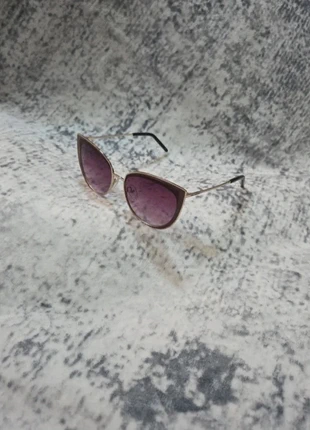 Lunette De Soleil Karl Lagerfeld Été Protection Uv Verre Polarisant, marque: Karl Lagerfeld, état: Très bon état, 65,00 €, 68,95 € Protection acheteurs (Pro) incluse