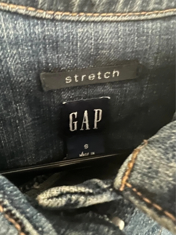 Vintage gap denim jacket. 4