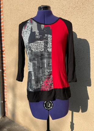 Haut vintage graphique rouge et noir – Esprit arty et audacieux, état: Très bon état, taille: L / 40 / 12, 9,99 €, 11,19 € Protection acheteurs incluse