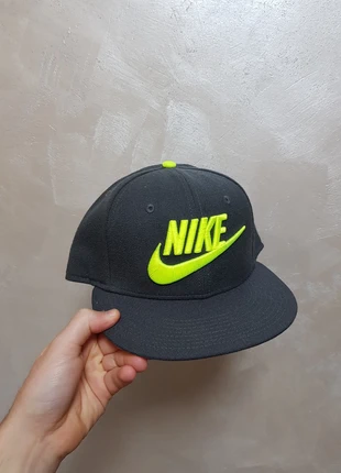 Cappello Nike visiera piatta adjustable, marke: Nike, zustand: Neu, größe: S, 5,00 €, 5,95 € inklusive Vinted-Käuferschutz