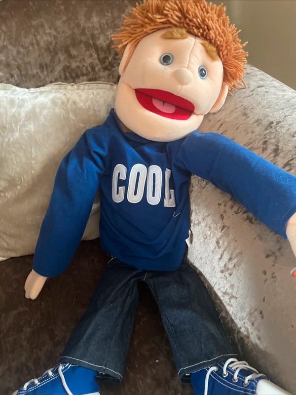 Sunny & co puppet “cool boy” with tags 28”