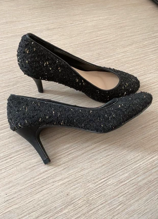 Escarpins noir et doré, merk: Top Or, staat: Heel goed, maat: 39, € 2,00, € 2,80 inclusief Kopersbescherming