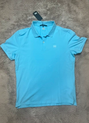 CP Company Polo / Light Blue / L #983, merk: C.P. Company, staat: Heel goed, maat: L, € 29,50, € 31,68 inclusief Kopersbescherming Pro